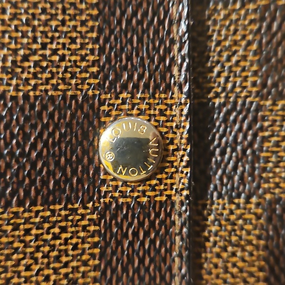Louis Vuitton Damier Sarah Long Wallet - Picture 17 of 17